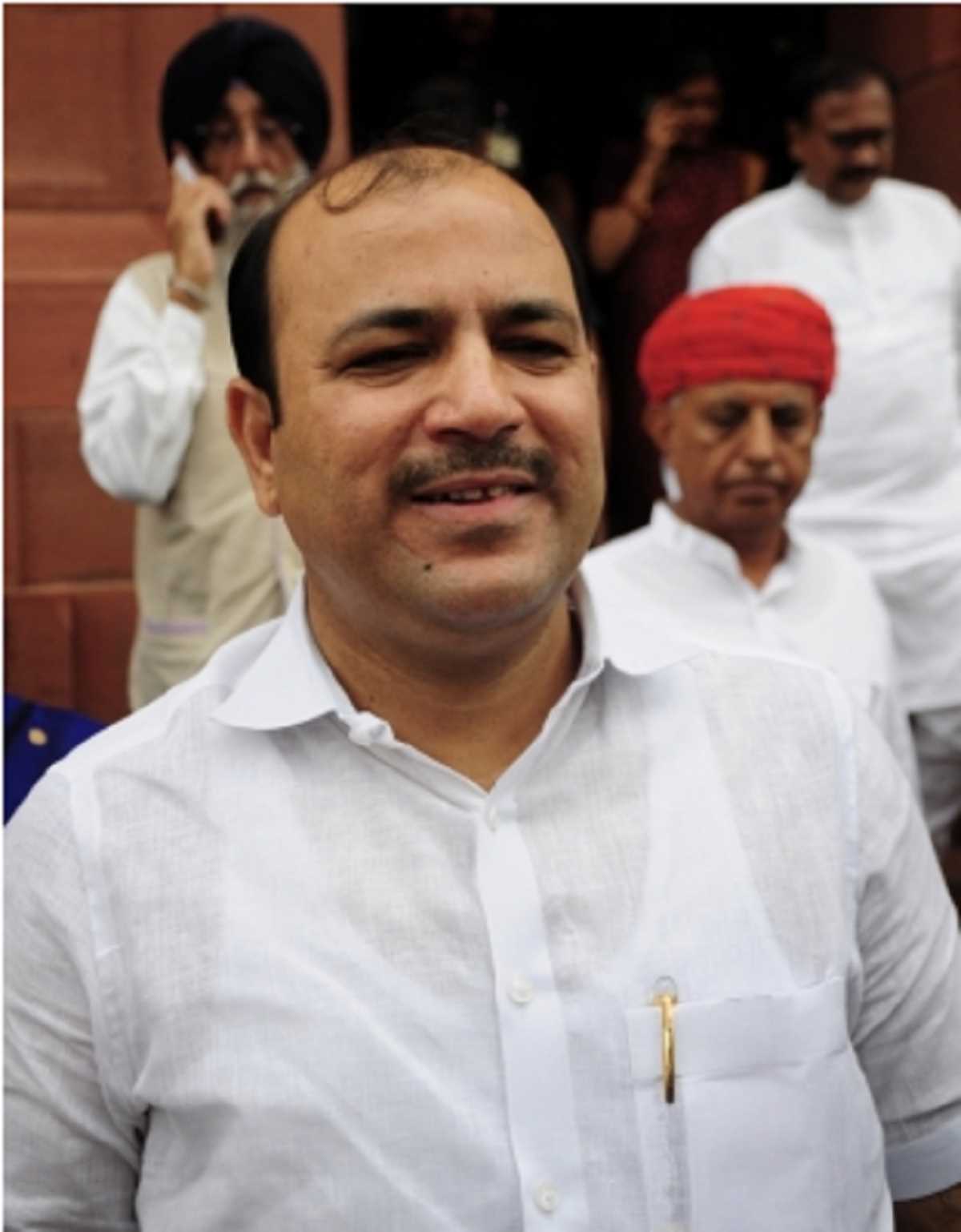 हेट स्पीच मामले में आजम खान को सजा सुनाए जाने के बाद उनके समर्थन में उतरे BSP नेता, कह डाली यह बड़ी बात