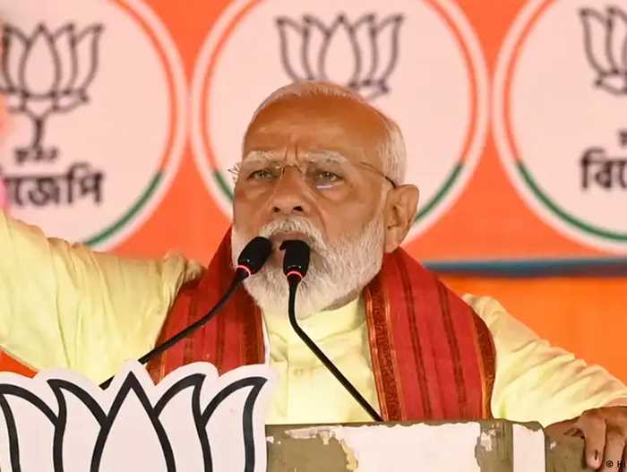 भारतीय चुनावों में पाकिस्तान क्यों बार बार मुद्दा बन जाता है भारतीय चुनावों में पाकिस्तान क्यों बार बार मुद्दा बन जाता है