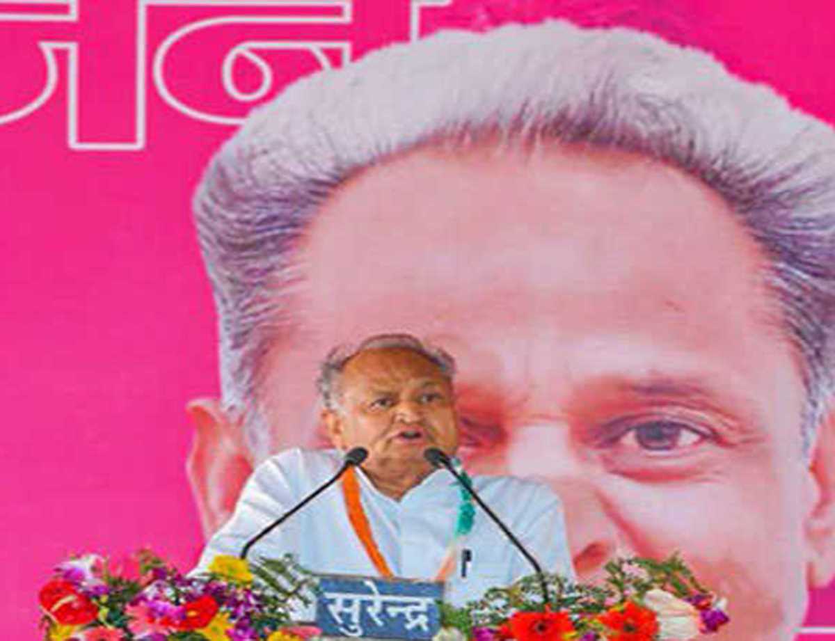 महंगाई राहत शिविरों से हर वर्ग हो रहा लाभान्वित : गहलोत