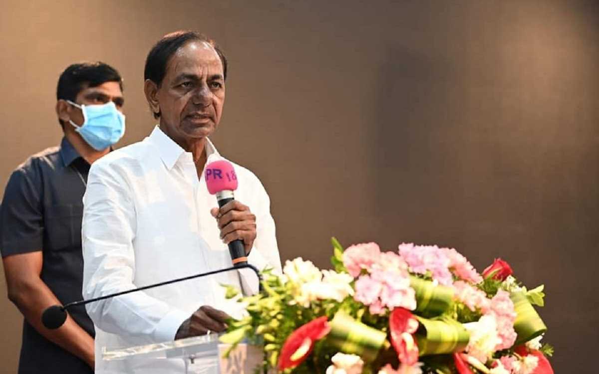 केसीआर ने राज्यपाल को भेजा अपना इस्तीफा