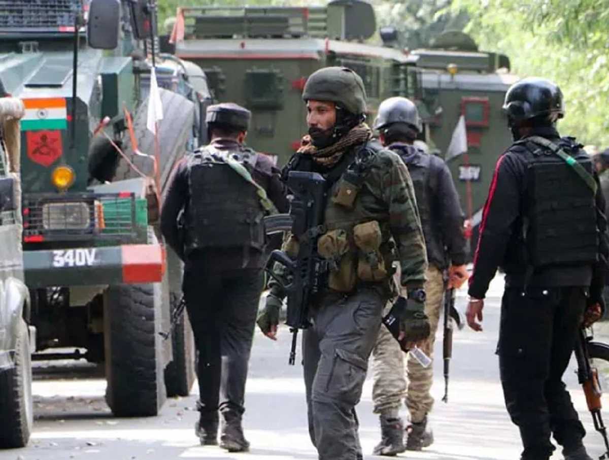 जम्मू-कश्मीर में अंतर्राष्ट्रीय सीमा के पास गोली लगने से मजदूर की मौत