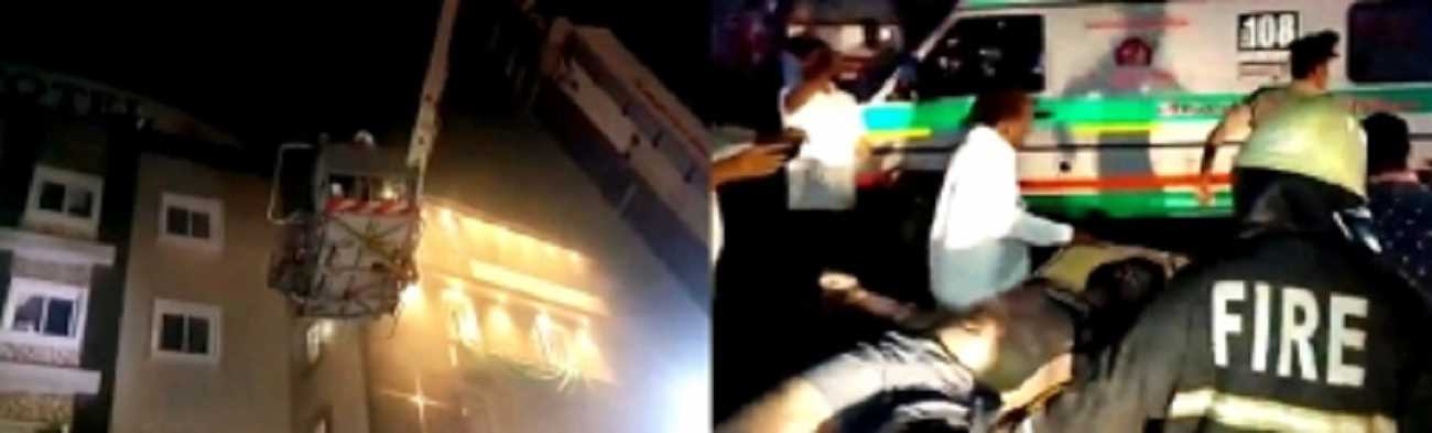 हैदराबाद: सिकंदराबाद के बाइक शोरूम में आग लगने से 8 की मौत, जान बचाने के लिए खिड़की से कूदे लोग हैदराबाद: सिकंदराबाद के बाइक शोरूम में आग लगने से 8 की मौत, जान बचाने के लिए खिड़की से कूदे लोग