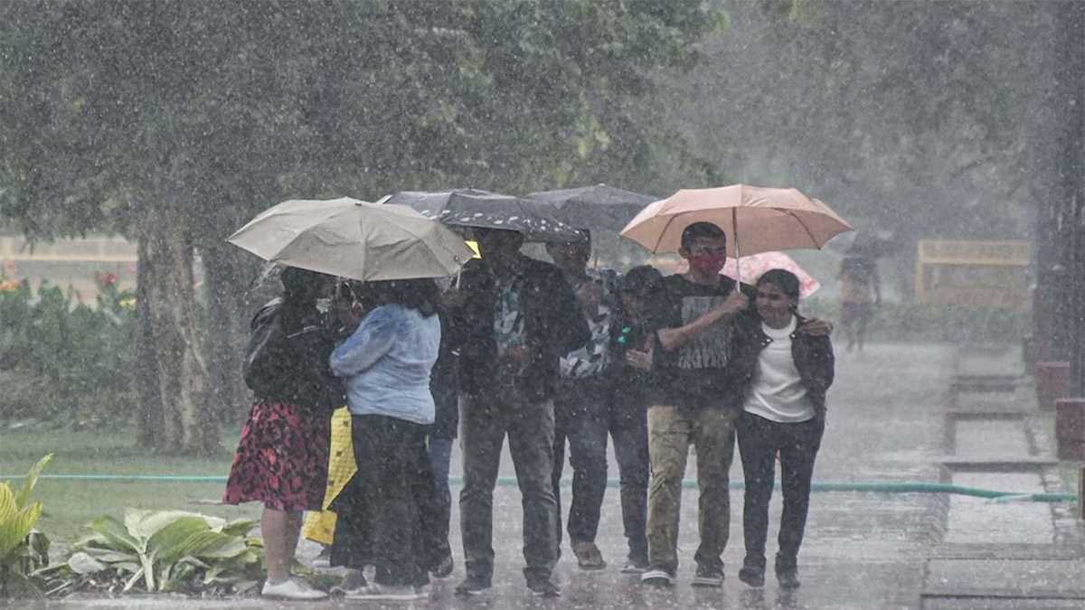 दिल्ली-एनसीआर में मौसम विभाग ने बारिश को लेकर येलो अलर्ट जारी किया
