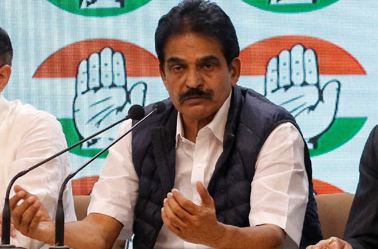 कांग्रेस ने चुनाव में धांधली की निगरानी के लिए बनाया नेताओं,विशेषज्ञों का समूह कांग्रेस ने चुनाव में धांधली की निगरानी के लिए बनाया नेताओं,विशेषज्ञों का समूह