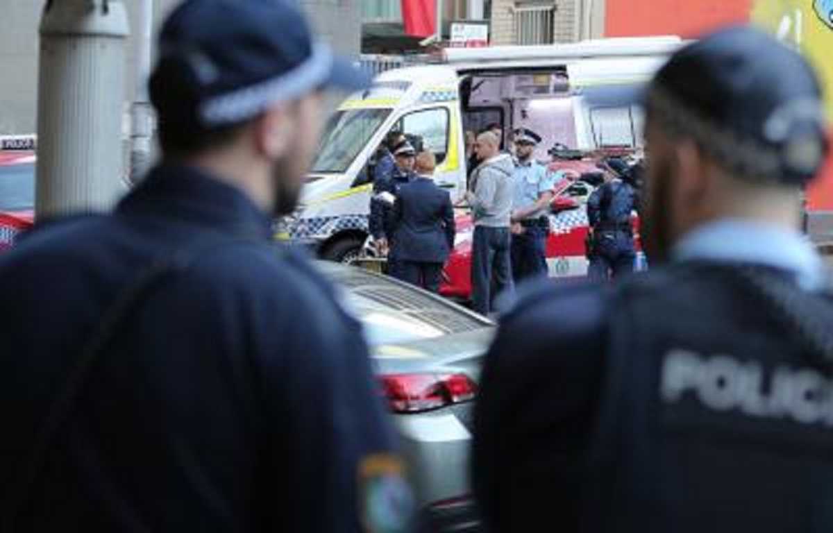 ऑस्ट्रेलिया में गोलीबारी की घटना में 2 पुलिसकर्मियों समेत 6 की मौत