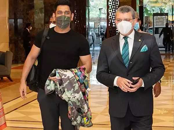 एमएस धोनी आईपीएल-2022 मेगा ऑक्शन से कुछ हफ्ते पहले चेन्नई पहुंचे