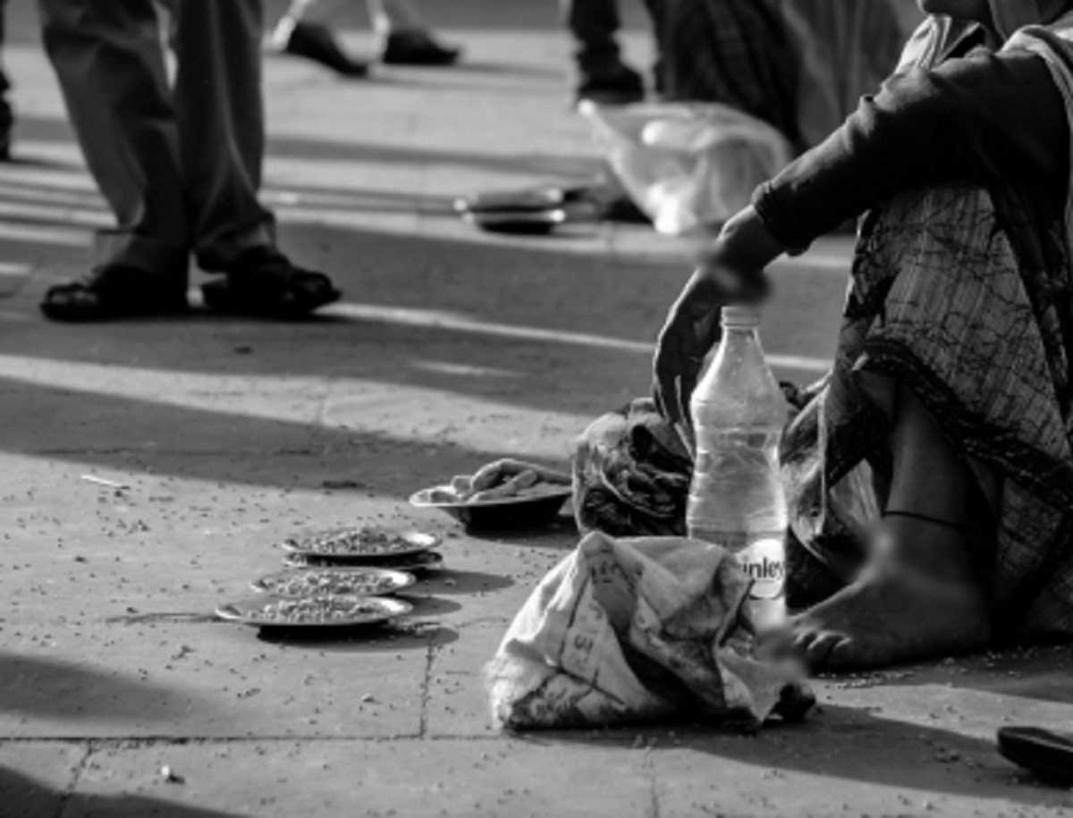 आंखें फोड़ी, हाथ-पैर तोड़े... कानपुर के युवक को भिखारी बनाने के लिए दी खौफनाक यातनाएं आंखें फोड़ी, हाथ-पैर तोड़े... कानपुर के युवक को भिखारी बनाने के लिए दी खौफनाक यातनाएं