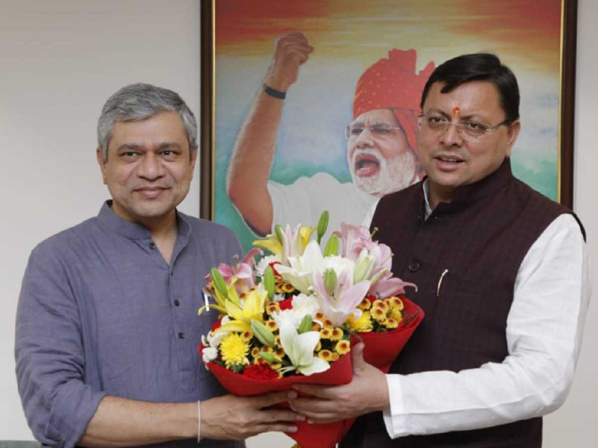 धामी ने वैष्णव से की उत्तराखंड मे रेल कनेक्टिविटी बढ़ाने की मांग