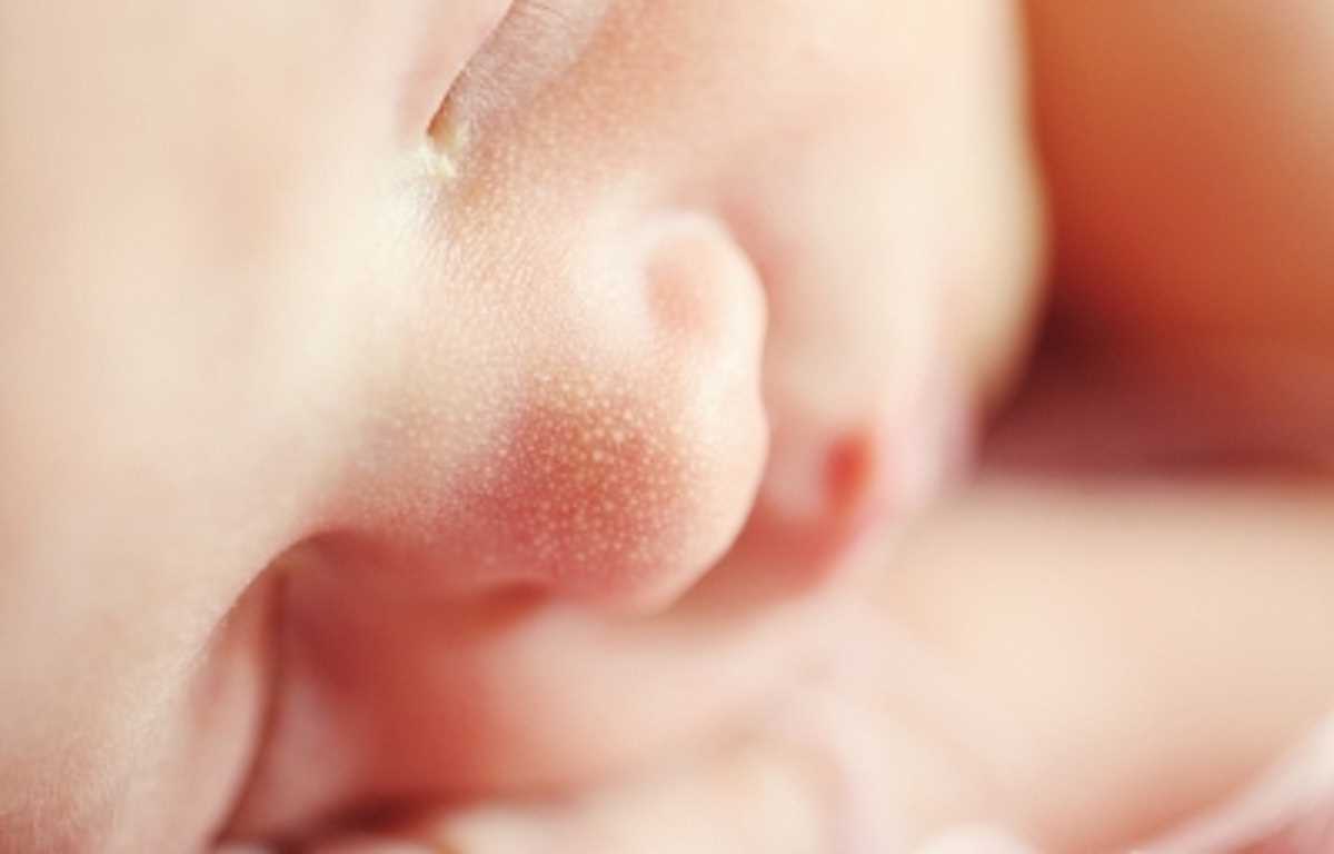 Bihar News: पटरी पर दौड़ रही थी जनशताब्दी... किन्नरों ने चलती ट्रेन में कराई बच्चे की डिलीवरी