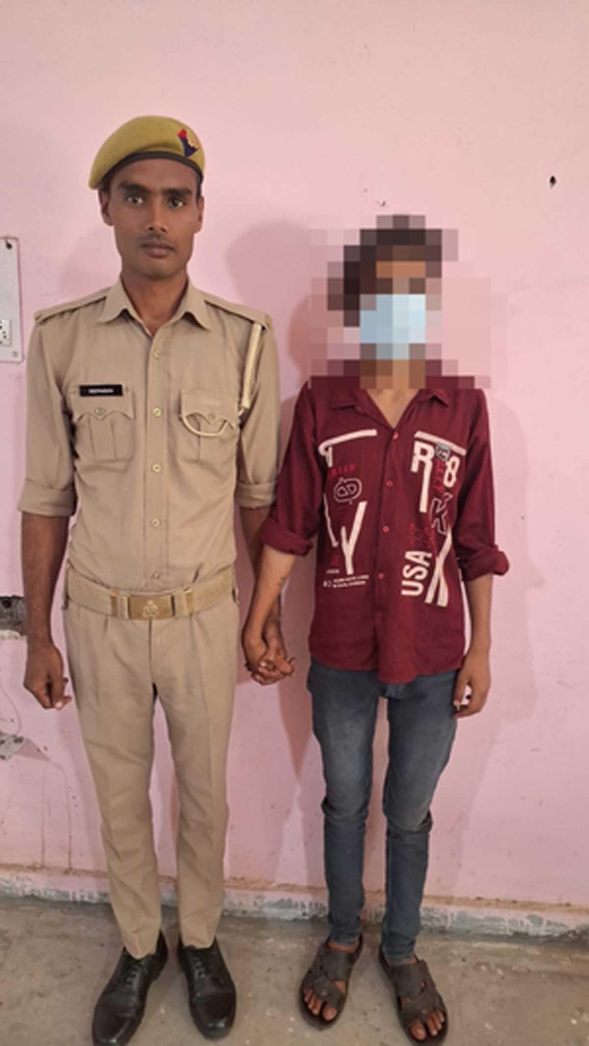 चैटिंग ऐप से नाबालिग से की दोस्ती, वीडियो-फोटो बनाकर कर रहा था ब्लैकमेल, गुजरात से गिरफ्तार