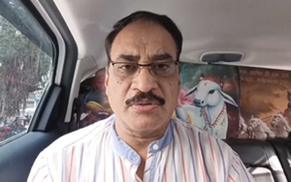 हलाल से किया जा रहा आतंकियों को पोषित, सभी राज्यों के सीएम योगी की तरह लगाएं रोक : विहिप