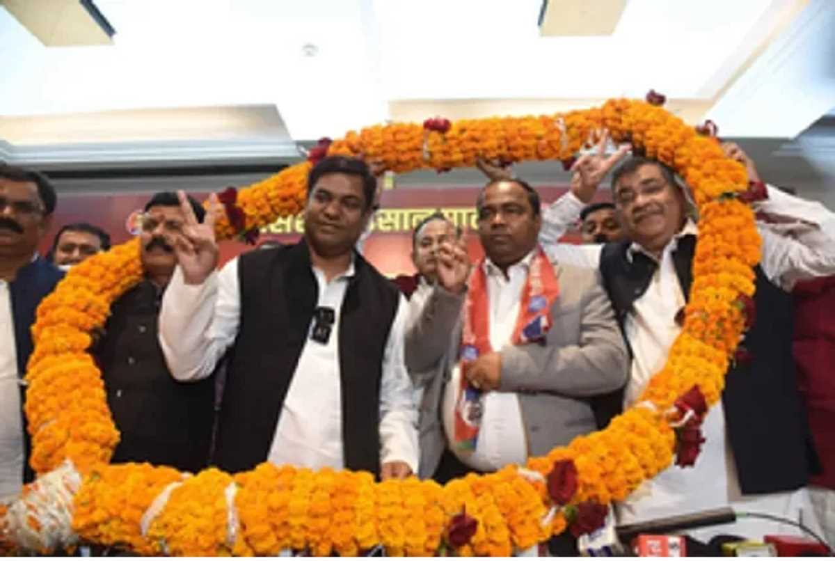 वाल्मीकिनगर में विकासशील इंसान पार्टी की राष्ट्रीय कार्यकारिणी की दो दिवसीय बैठक