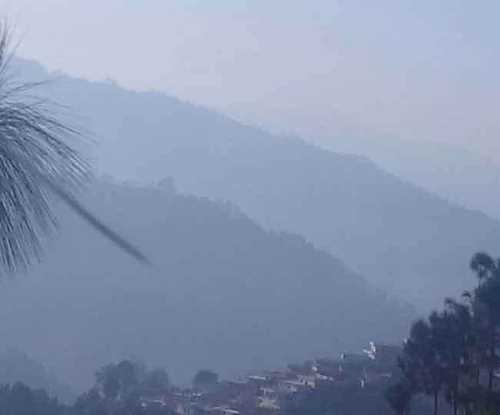 उत्तराखंड में भारी बारिश से 11 लोगों की मौत, हेलीकॉप्टर की मदद से रेस्क्यू का काम जारी