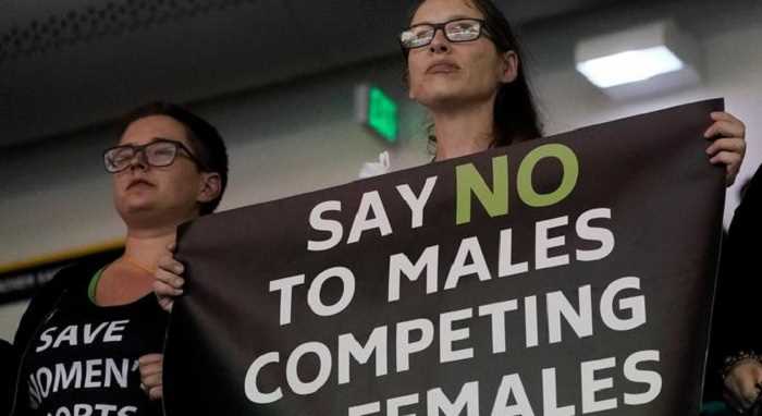 तैराकी के बाद अब रग्बी में भी ट्रांसजेंडर खिलाड़ियों पर बैन