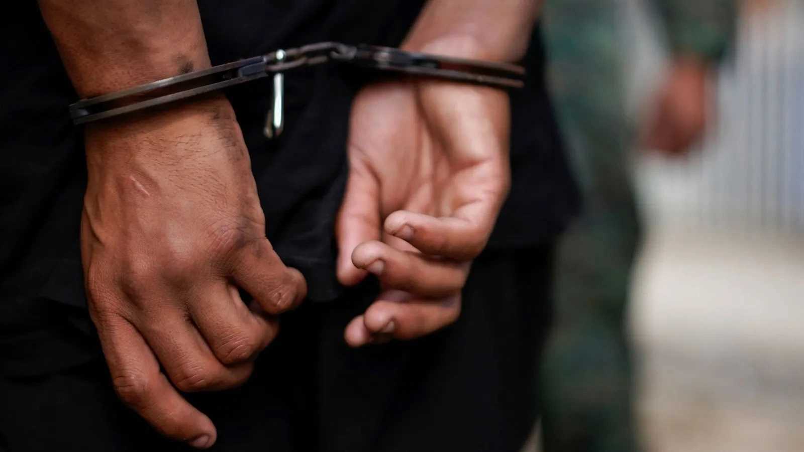 नाबालिग लड़कियों को बेचने वाले गिरोह की महिला सदस्य गिरफ्तार, रेलवे स्टेशन से एक बच्ची बरामद