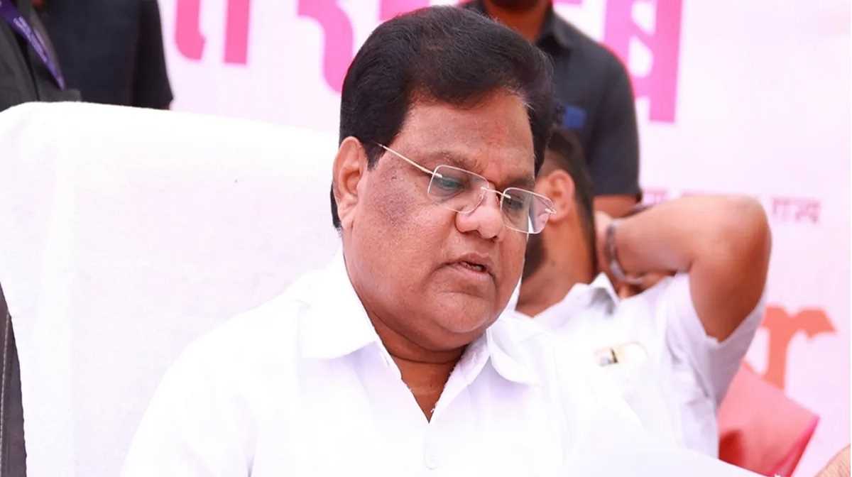 महायुति में छिड़ी ज़ुबानी जंग, एनसीपी ने शिंदे को दे दी गठबंधन तोड़ने की धमकी