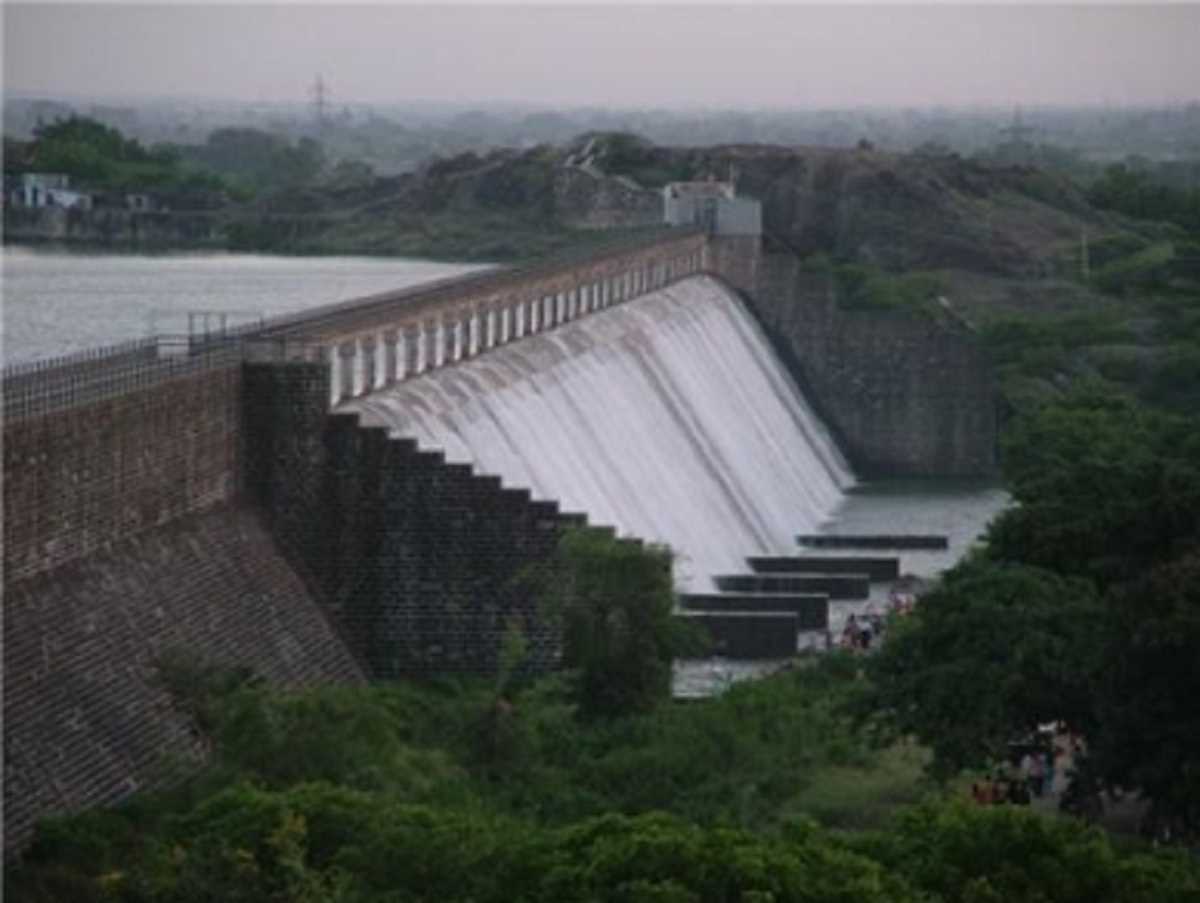 गुजरात : राजकोट निगम ने सरकार से नर्मदा नदी से पानी छोड़ने की मांग की