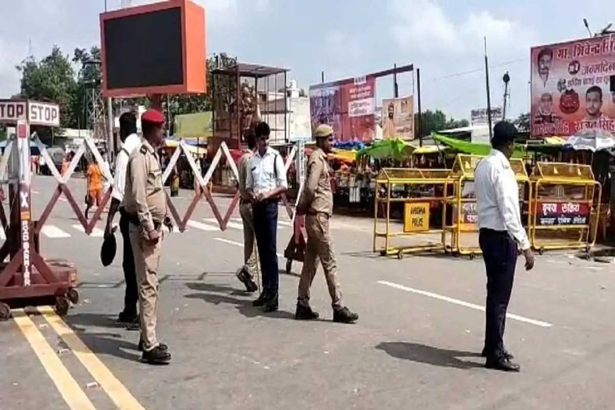प्रधानमंत्री के गाजियाबाद आगमन को लेकर पुलिस ने जारी किया ट्रैफिक डाइवर्जन प्लान प्रधानमंत्री के गाजियाबाद आगमन को लेकर पुलिस ने जारी किया ट्रैफिक डाइवर्जन प्लान