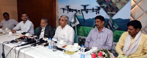 हरियाणा में कृषि रसायनों के सुरक्षित उपयोग को सुनिश्चित करने के लिए 5 मोबाइल वैन को दिखाई गई हरी झंडी