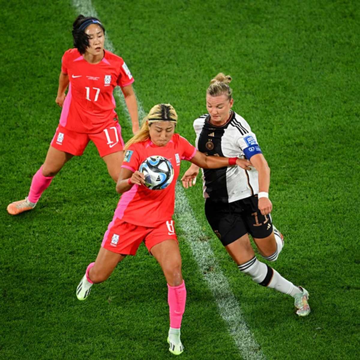 दो बार का विजेता जर्मनी पहली बार ग्रुप चरण में बाहर