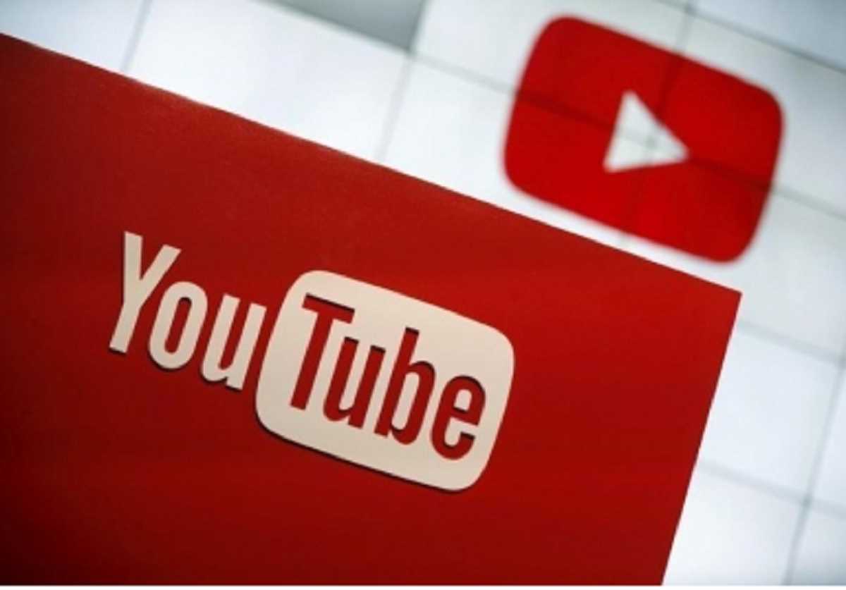 यूट्यूब म्यूजिक नए कास्टिंग यूआई के साथ लाइव लिरिक्स का कर रहा परीक्षण यूट्यूब म्यूजिक नए कास्टिंग यूआई के साथ लाइव लिरिक्स का कर रहा परीक्षण