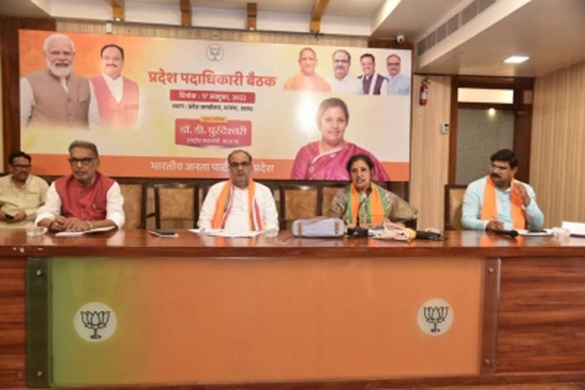 समाज के हर वर्ग को भाजपा से जोड़ें : पुरंदेश्वरी