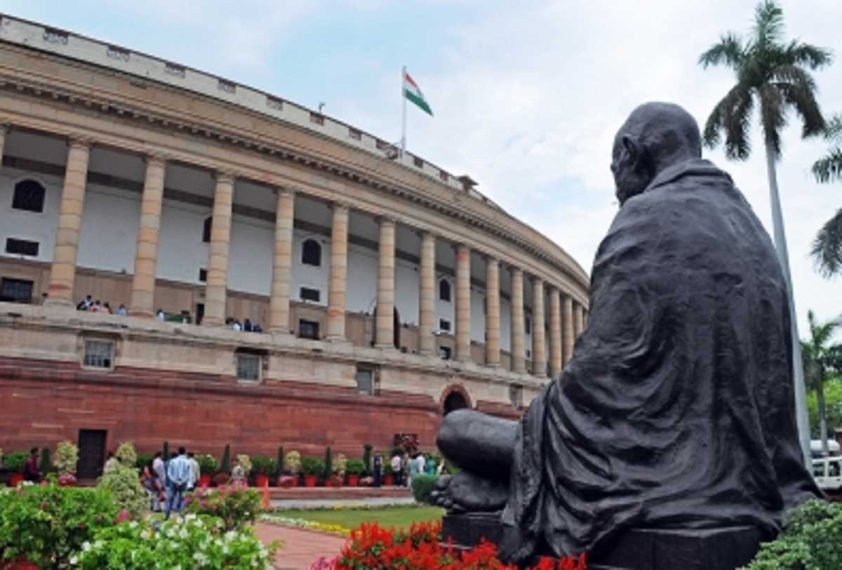 लोक सभा और राज्य सभा की कार्यवाही 2 बजे तक स्थगित लोक सभा और राज्य सभा की कार्यवाही 2 बजे तक स्थगित