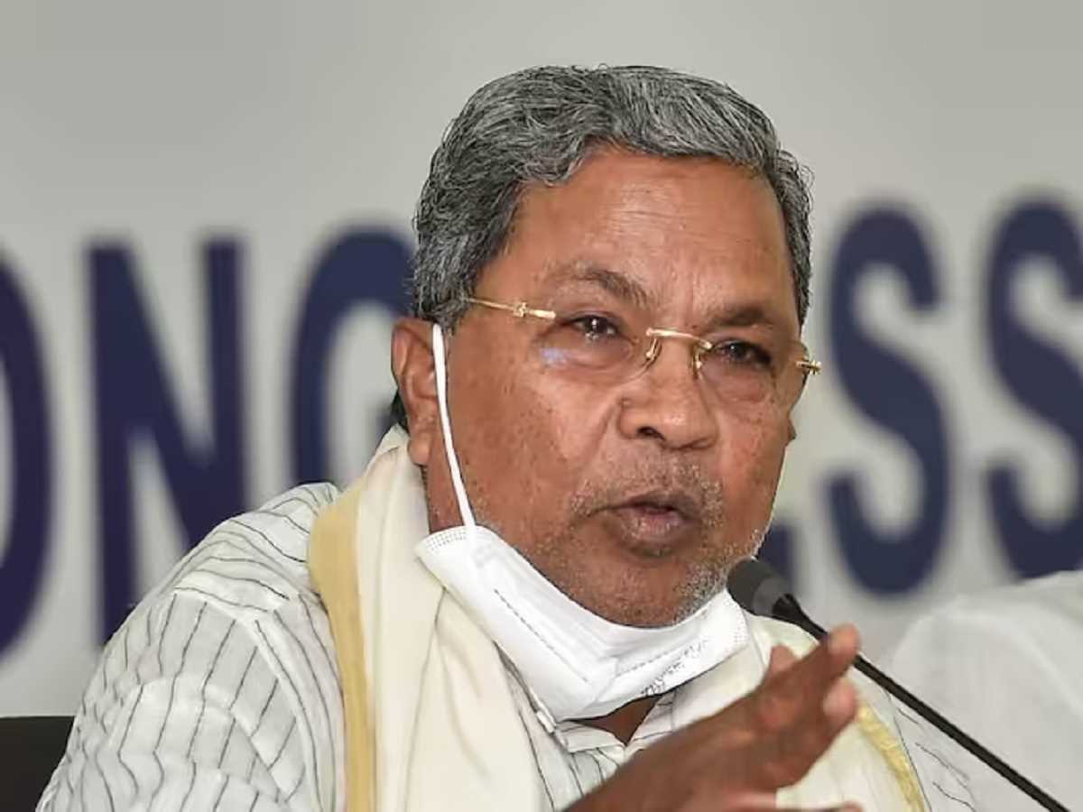 कांग्रेस की अंदरूनी कलह: मुख्यमंत्री सिद्धारमैया ने गृह मंत्री परमेश्वर के साथ किया डिनर, शिवकुमार को रखा बाहर