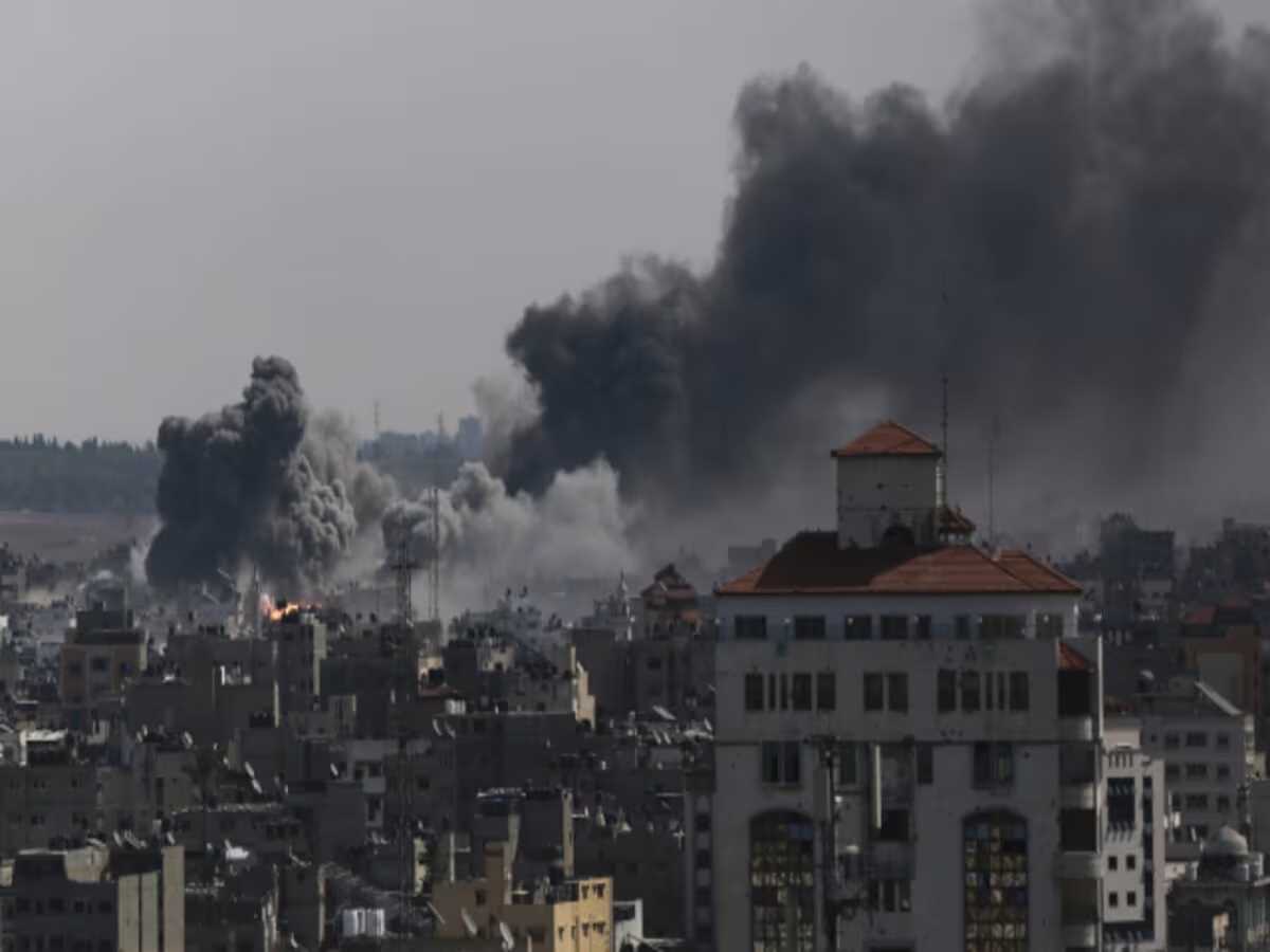 सोशल मीडिया प्लेटफ़ॉर्म ने हमास समर्थक कंटेंट के ख़िलाफ़ युद्ध छेड़ दिया है सोशल मीडिया प्लेटफ़ॉर्म ने हमास समर्थक कंटेंट के ख़िलाफ़ युद्ध छेड़ दिया है