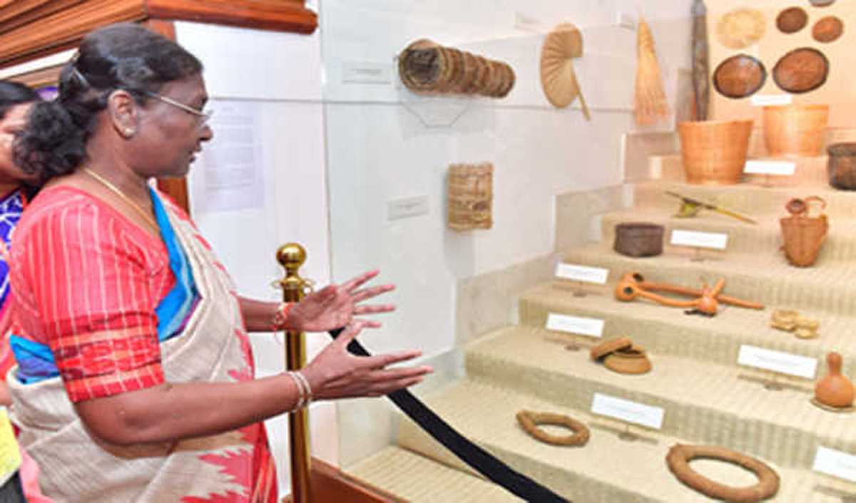 मुर्मू ने राष्ट्रपति भवन में ‘जनजातीय दर्पण’ गैलरी का किया उद्घाटन