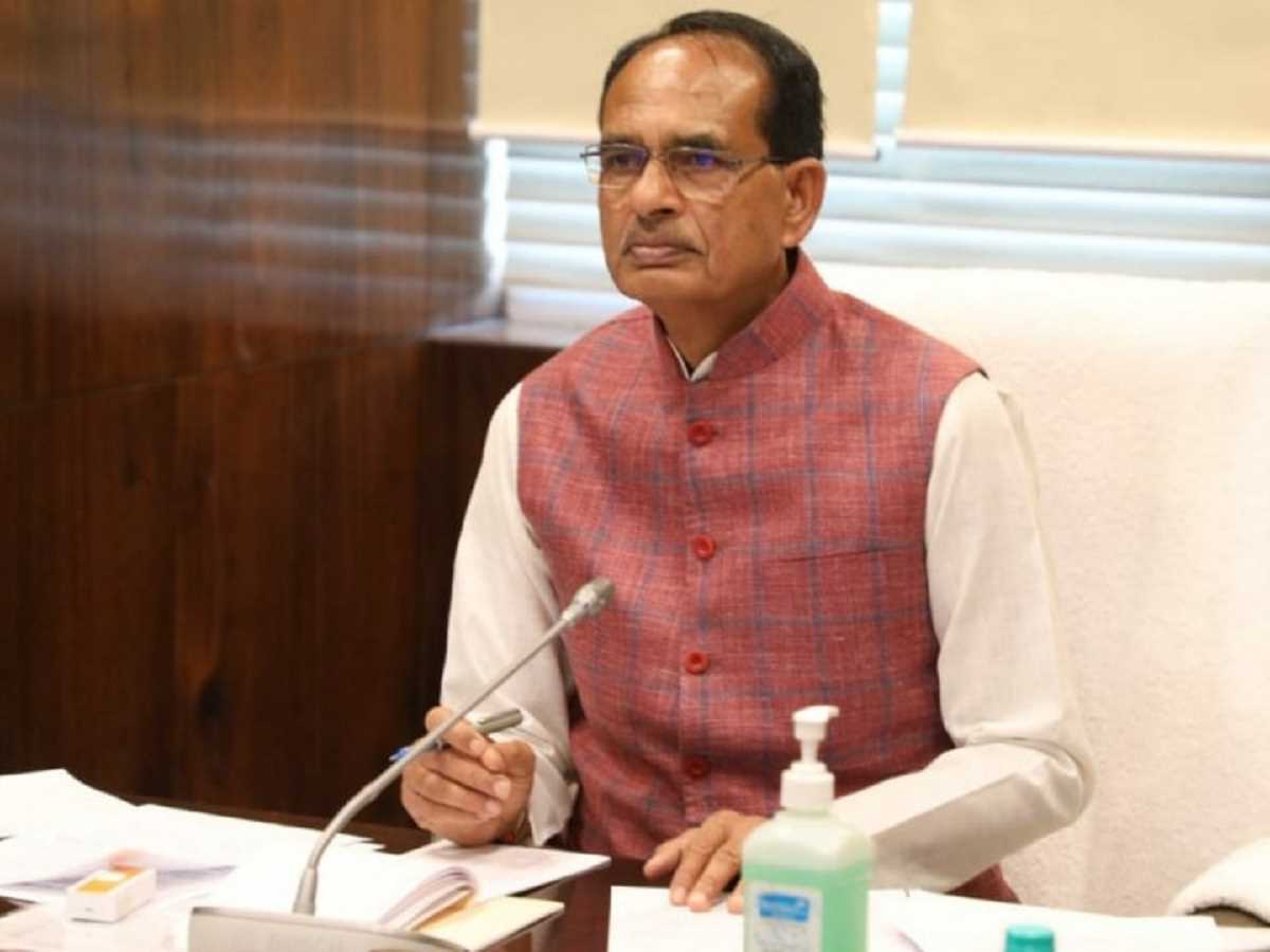 मप्र में लंपी वायरस से 101 पशुओं की मौत, टोल फ्री नंबर जारी मप्र में लंपी वायरस से 101 पशुओं की मौत, टोल फ्री नंबर जारी