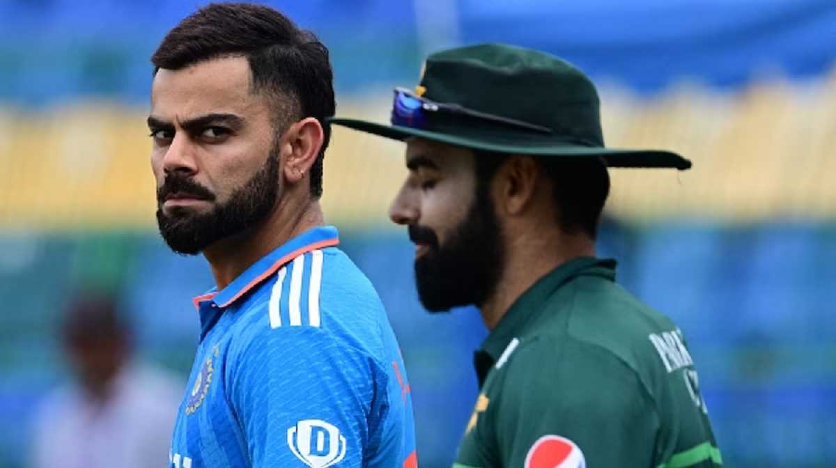 भारत ने पाकिस्तान के खिलाफ टॉस जीतकर किया पहले बॉलिंग का फैसला