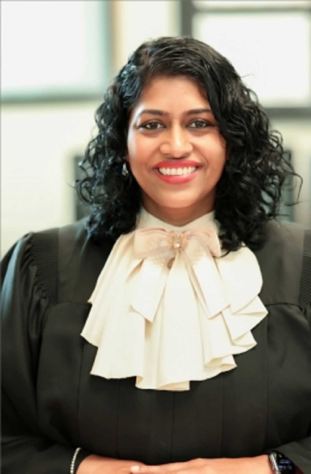 भारतीय-अमेरिकी ने टेक्सास काउंटी जज के रूप में ली शपथ