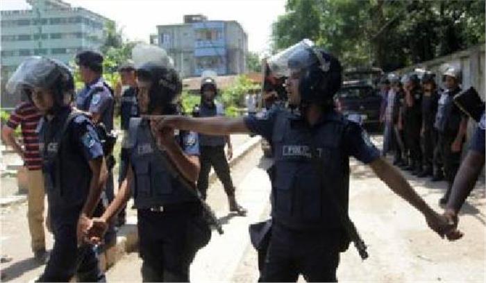 बांग्लादेश में 8 आतंकवादियों ने छापे के डर से खुद को उड़ाया