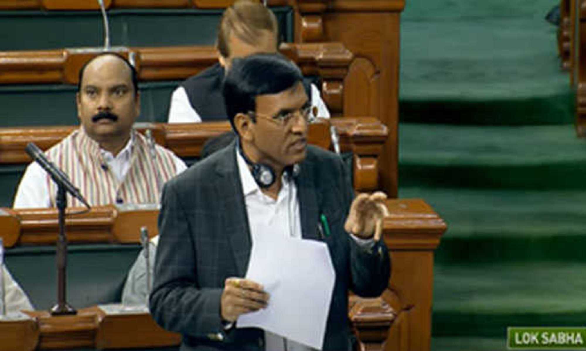 स्वास्थ्य योजनाओं का नाम बदलने पर अनुदान बंद कर सकती है केंद्र सरकार: डॉ. मांडविया