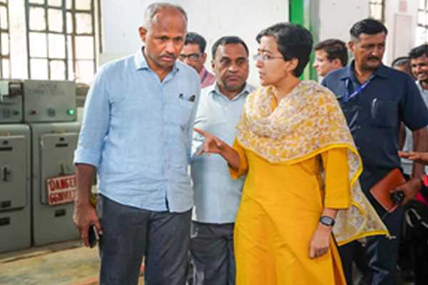 दिल्ली में बारिश के कारण हादसों में जान गंवाने वालों को 10 लाख का मुआवजा