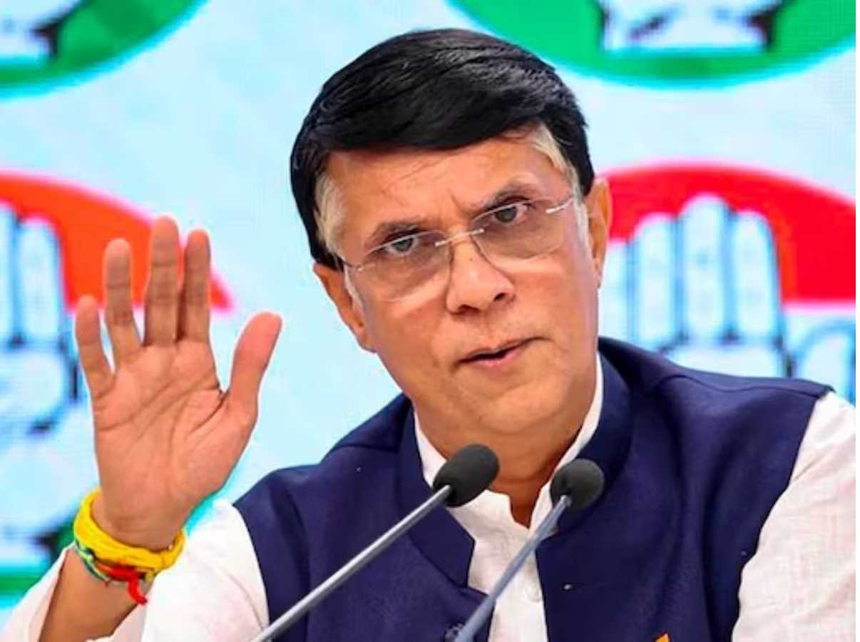 पहलवानों के प्रदर्शन में प्रियंका गांधी ने दिया था साथ : पवन खेड़ा