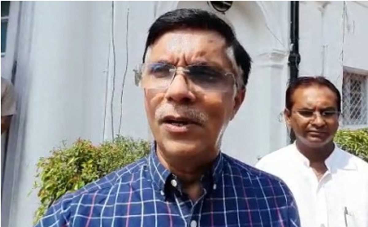 गुजरात में पेपर लीक कांड बना भाजपा के गले की हड्डी, कांग्रेस ने भाजपा सरकार पर बोला हमला