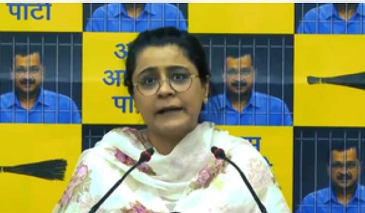 दिल्ली एलजी हक की लड़ाई नहीं लड़ रहे हैं : प्रियंका कक्कड़