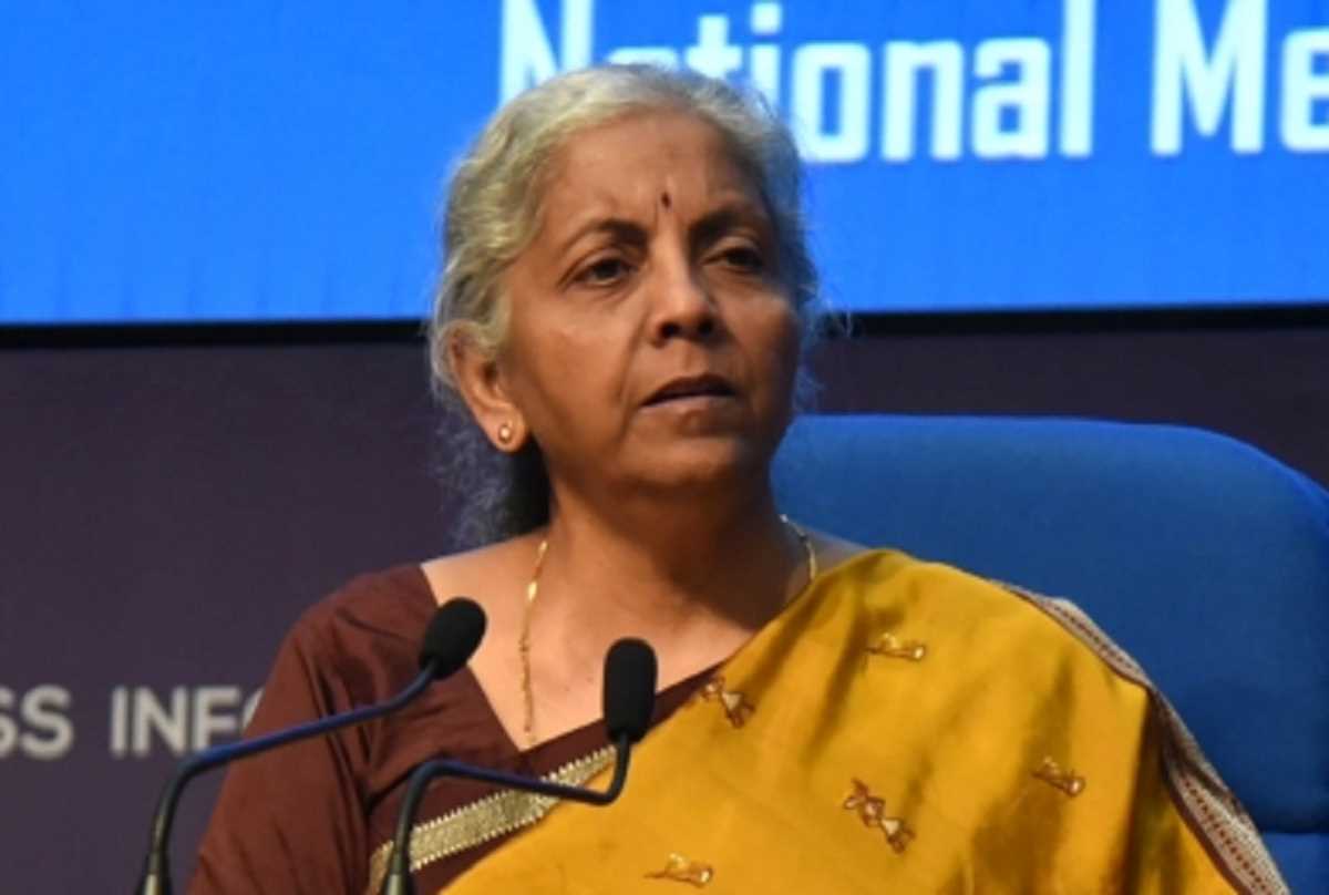 वित्तमंत्री निर्मला सीतारमण दिल्ली AIIMS के प्राइवेट वॉर्ड में भर्ती : सूत्र