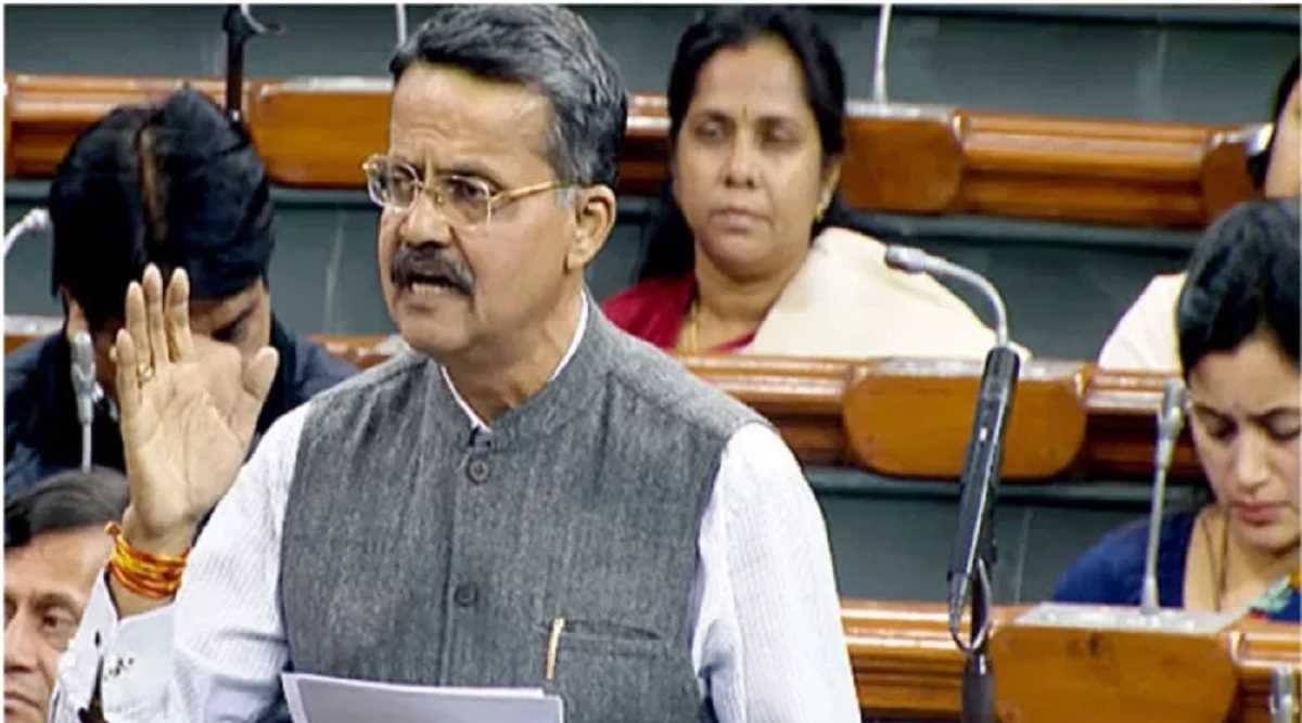 प्रोटेम स्पीकर को लेकर पक्ष-विपक्ष में टकराव, राहुल गांधी का वायनाड से इस्तीफा मंजूर प्रोटेम स्पीकर को लेकर पक्ष-विपक्ष में टकराव, राहुल गांधी का वायनाड से इस्तीफा मंजूर