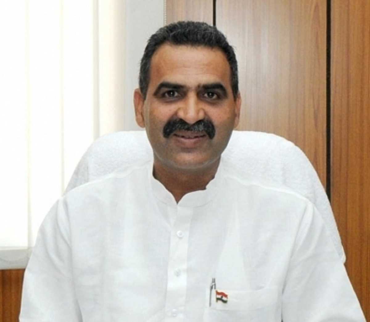 मुजफ्फरनगर में बनेगा यूपी का सबसे बड़ा गौ अभ्यारण्य : केंद्रीय मंत्री मुजफ्फरनगर में बनेगा यूपी का सबसे बड़ा गौ अभ्यारण्य : केंद्रीय मंत्री