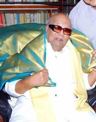 तमिल साहित्य और सिनेमा में अपने अतुल्यनीय योगदान के लिए करुणानिधि के लिए चेन्नई में बनेगा स्मारक