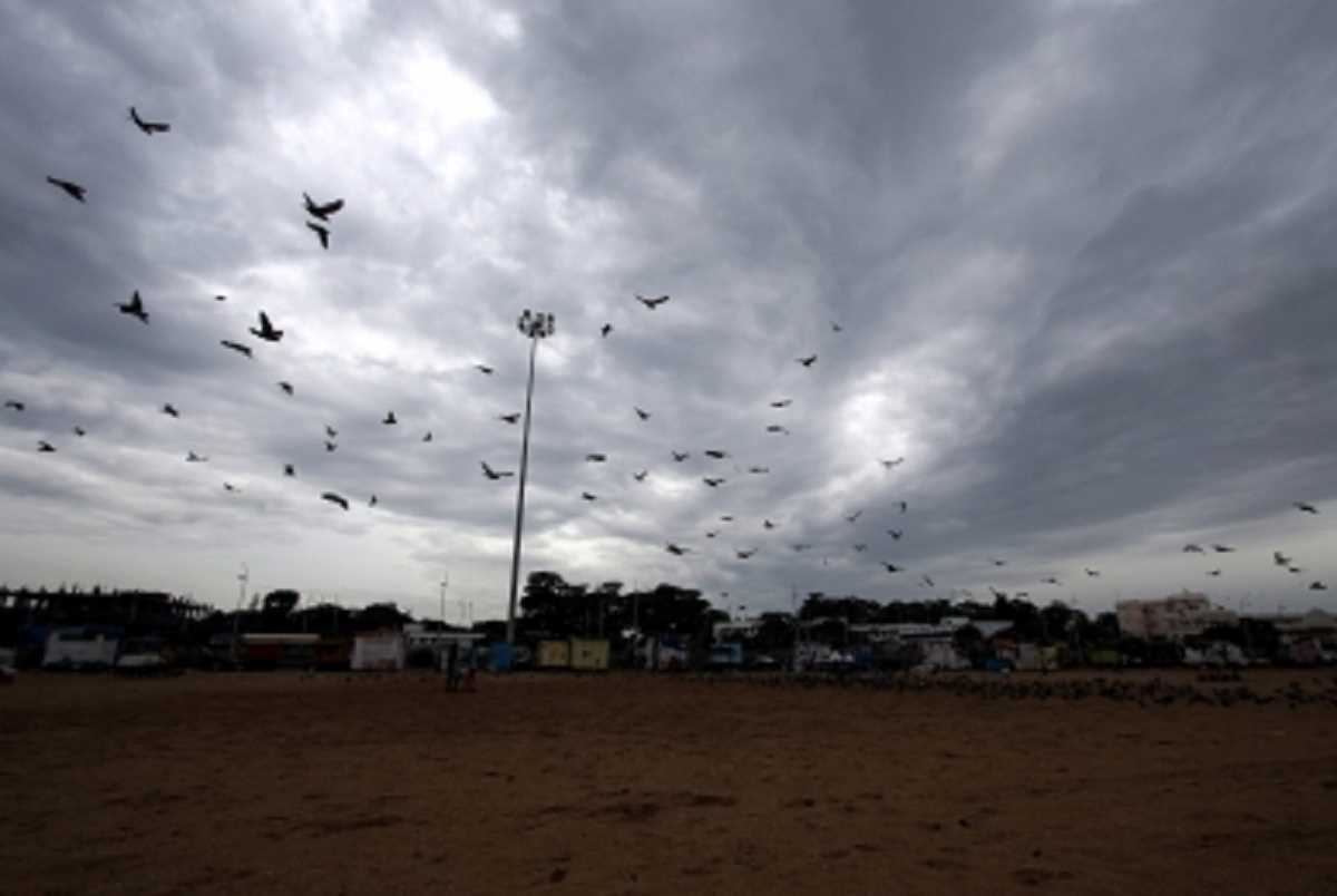 तमिलनाडु के सात जिलों में मध्यम बारिश की संभावना तमिलनाडु के सात जिलों में मध्यम बारिश की संभावना