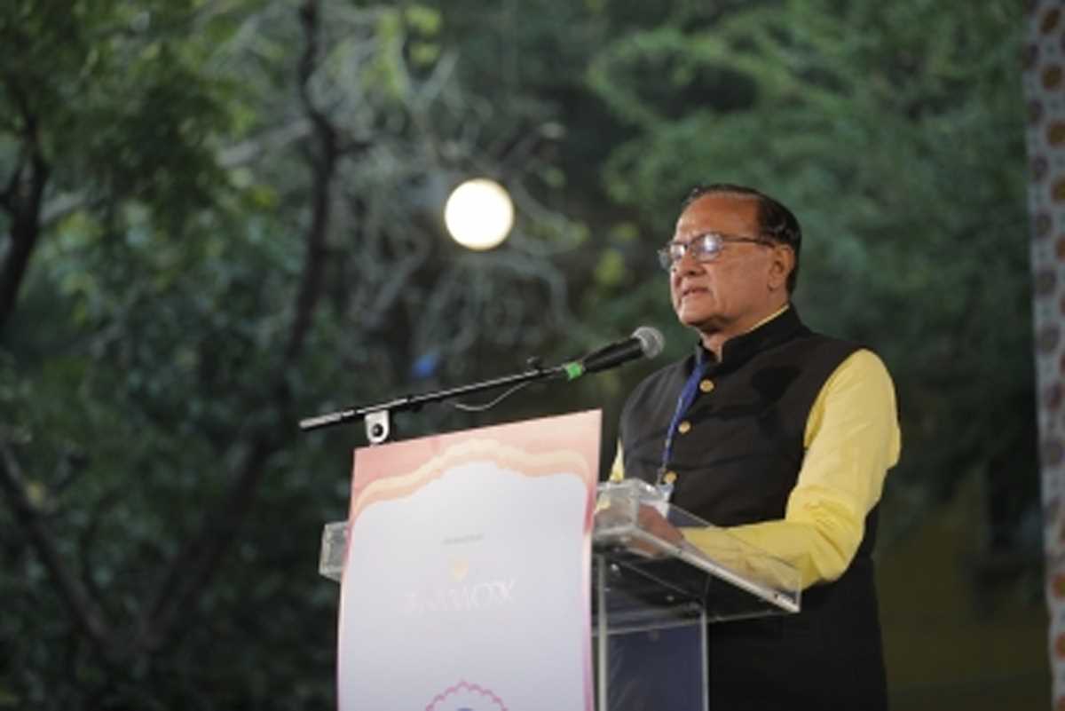 राजस्थान शिक्षक ने मंत्री पर लगाया अल्पसंख्यकों के खिलाफ काम करने का आरोप राजस्थान शिक्षक ने मंत्री पर लगाया अल्पसंख्यकों के खिलाफ काम करने का आरोप