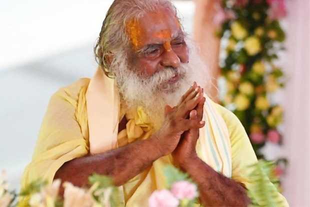 9 डॉक्टरों की टीम करेगी महंत नृत्य गोपाल दास की देखभाल 9 डॉक्टरों की टीम करेगी महंत नृत्य गोपाल दास की देखभाल