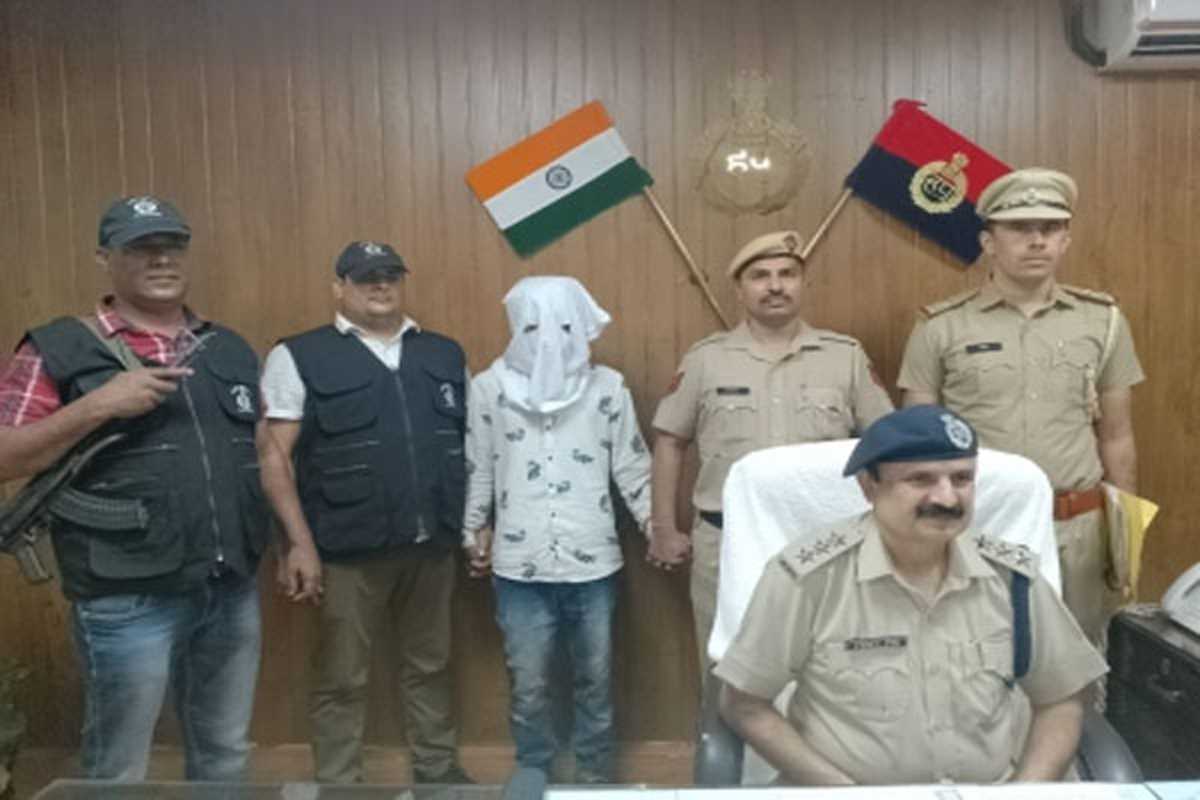 गुरुग्राम का कैब चालक मर्डर केस सुलझा, दबोचे गए 2 आरोपी गुरुग्राम का कैब चालक मर्डर केस सुलझा, दबोचे गए 2 आरोपी