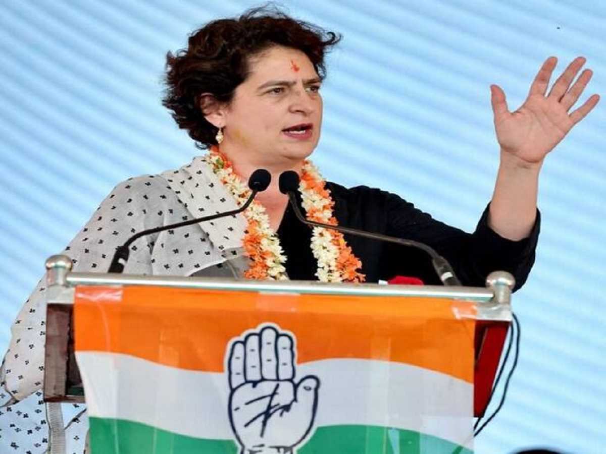 प्रियंका गांधी ने केंद्र सरकार पर बोला हमला - सरकार लोगों की समस्याओं को करती है नजरअंदाज