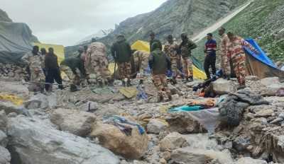 अमरनाथ यात्रा दूसरे दिन भी निलंबित, 16 की मौतें, 40 लापता