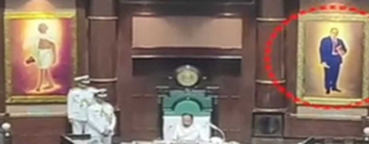 मप्र विधानसभा में नेहरू की तस्वीर हटाकर अंबेडकर की लगाए जाने का मामला गरमाया मप्र विधानसभा में नेहरू की तस्वीर हटाकर अंबेडकर की लगाए जाने का मामला गरमाया